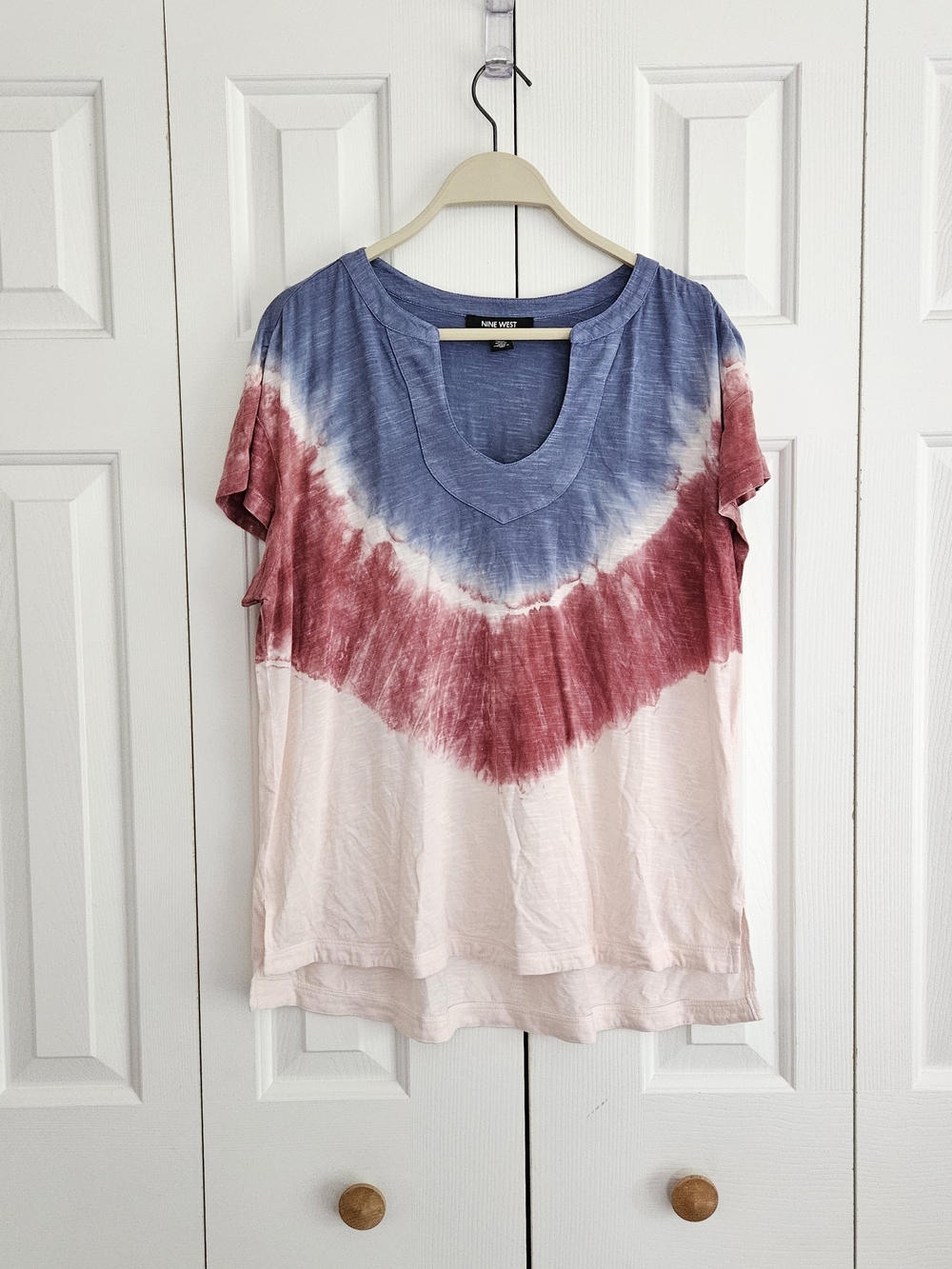Nine West Women's Tie-Dye V-Neck Short Sleeve Top - Blue/Pink/White